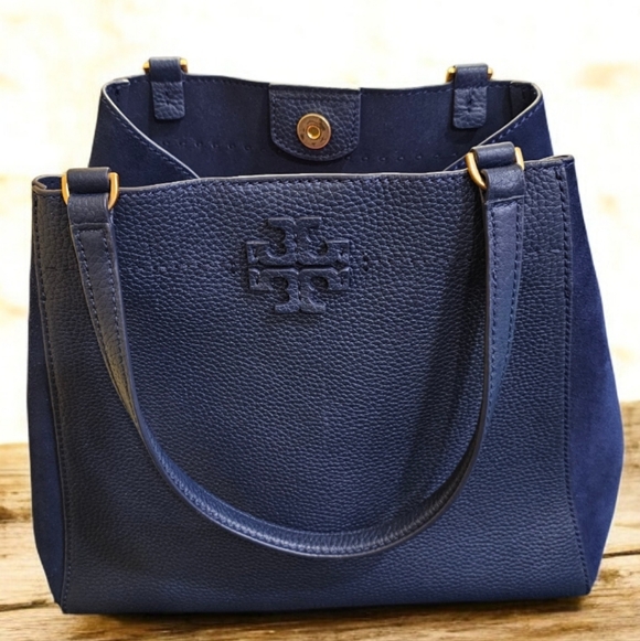 Tory Burch **BEAUTIFUL** Navy Blue McGraw Womens Leather/Suede Small Bucket Bag - Picture 2 of 13
